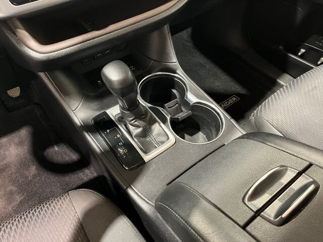 
 2018 Toyota Highlander LE full									