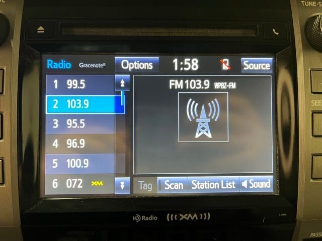 
 2016 Toyota Tundra SR5 full									