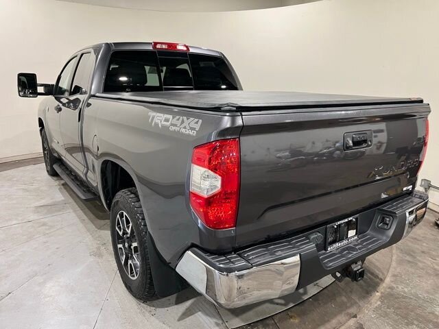 
 2016 Toyota Tundra SR5 full									