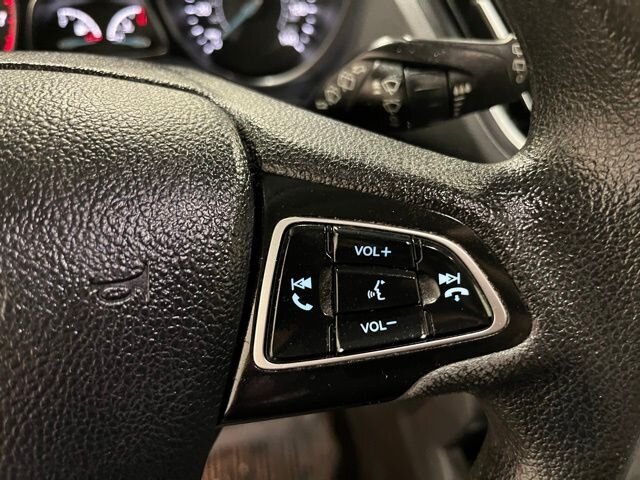 
 2018 Ford Escape SE full									