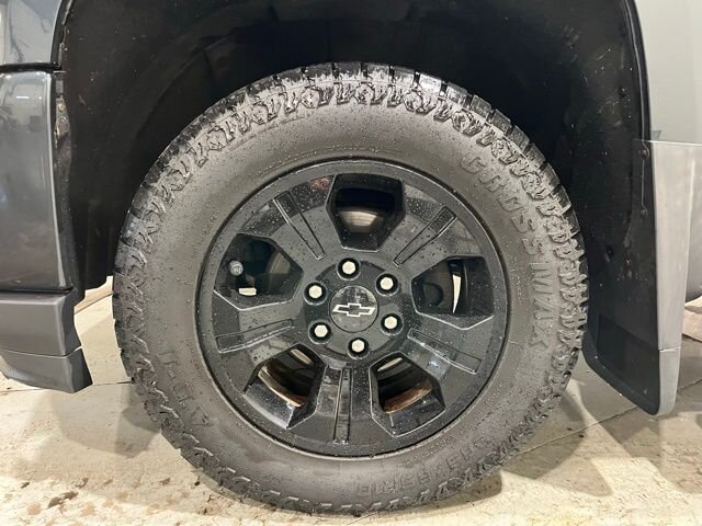 
 2017 Chevrolet Silverado 1500 LT LT2 full									