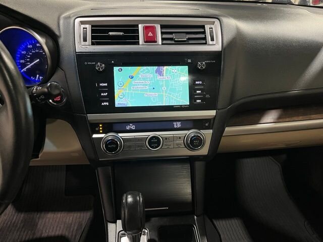 
 2016 Subaru Outback 2.5i Limited full									