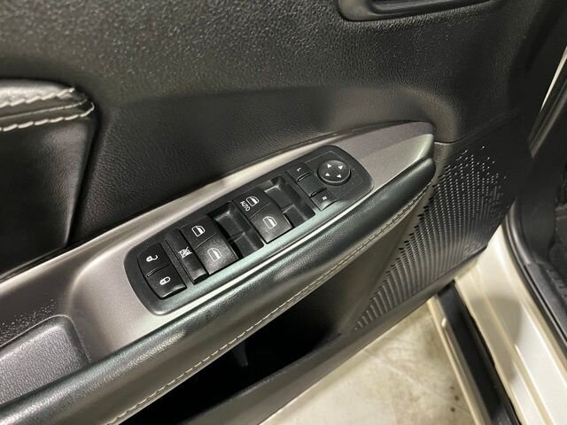 
 2017 Dodge Journey Crossroad full									