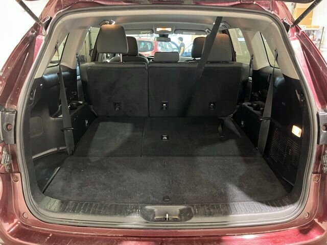 
 2018 Toyota Highlander LE full									