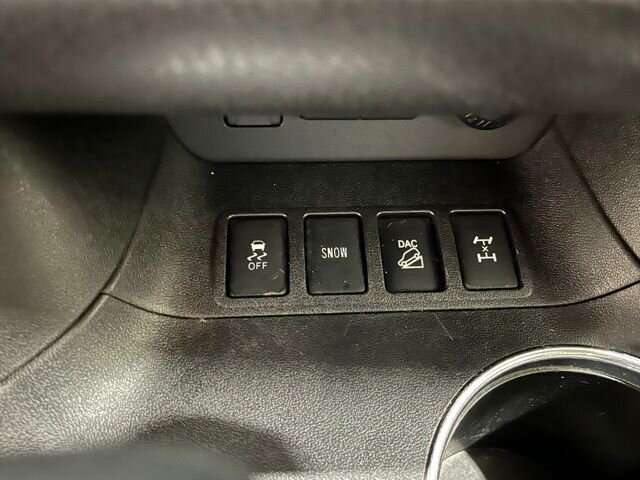 
 2018 Toyota Highlander LE full									