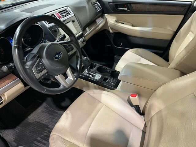 
 2016 Subaru Outback 2.5i Limited full									