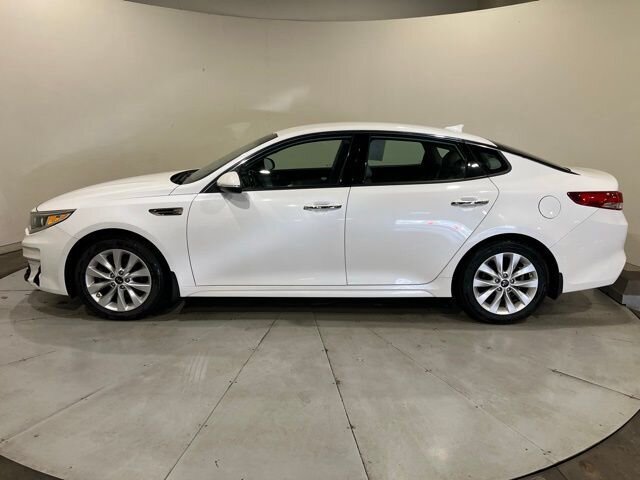 
 2016 Kia Optima EX full									