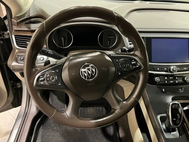 
 2017 Buick LaCrosse Preferred full									