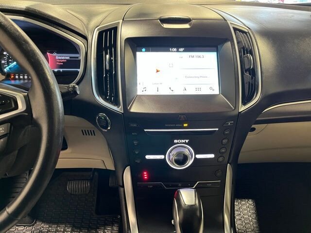 
 2017 Ford Edge Titanium full									