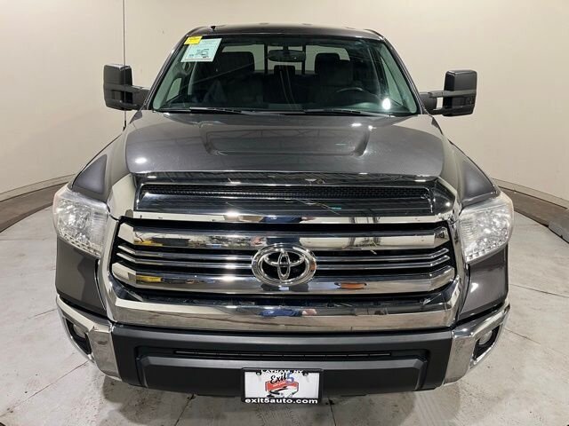 
 2016 Toyota Tundra SR5 full									