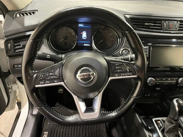 
 2020 Nissan Rogue SV full									