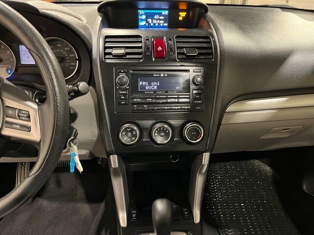 
 2014 Subaru Forester 2.5i Premium full									