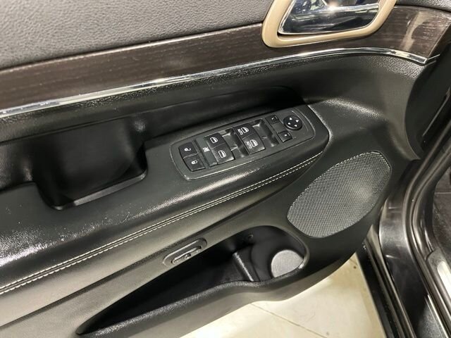 
 2015 Jeep Grand Cherokee Limited full									