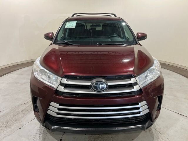 
 2018 Toyota Highlander LE full									