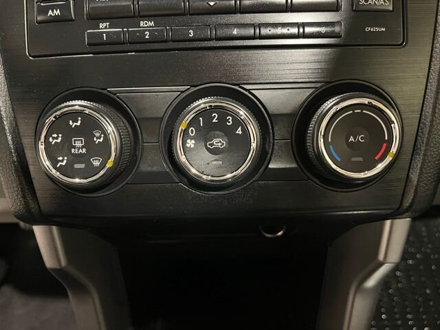 
 2014 Subaru Forester 2.5i Premium full									