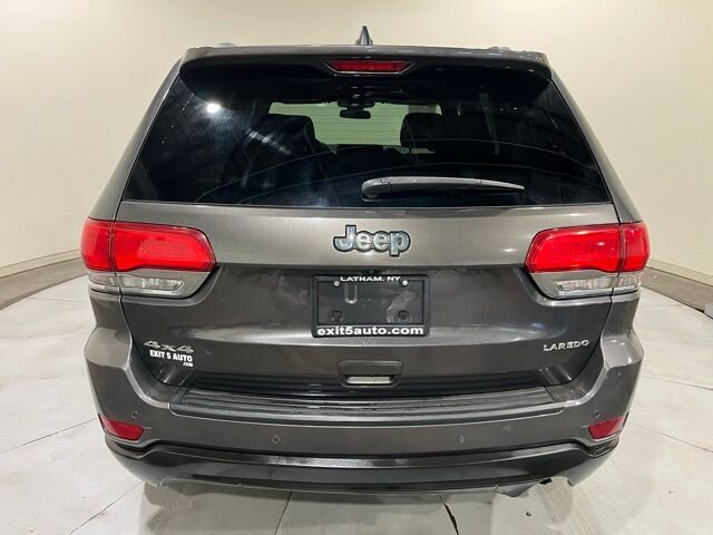 
 2018 Jeep Grand Cherokee Laredo E full									