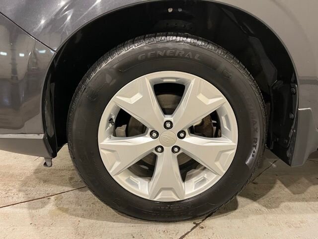 
 2014 Subaru Forester 2.5i Premium full									