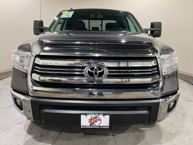 
 2016 Toyota Tundra SR5 full									