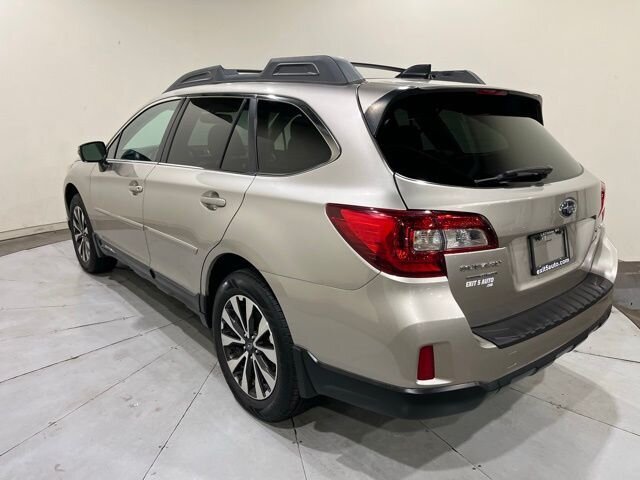 
 2016 Subaru Outback 2.5i Limited full									
