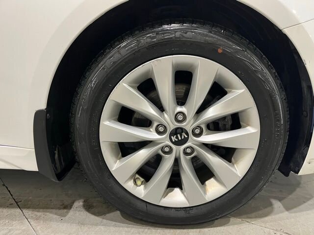 
 2016 Kia Optima EX full									