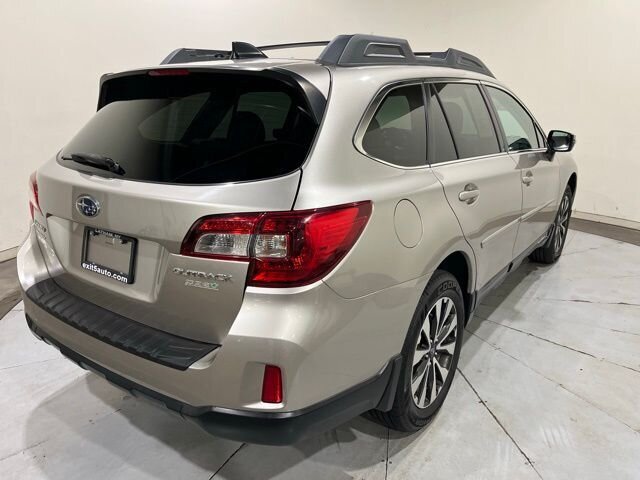 
 2016 Subaru Outback 2.5i Limited full									