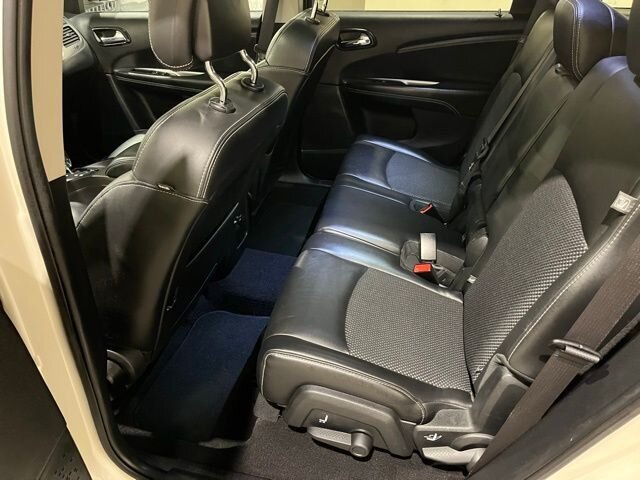 
 2017 Dodge Journey Crossroad full									