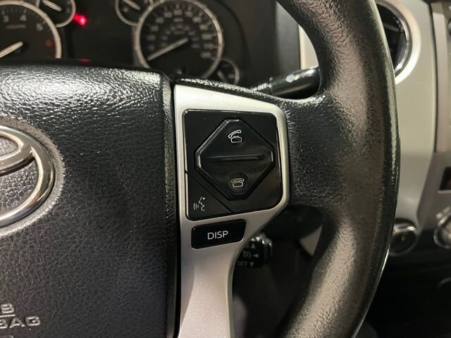 
 2016 Toyota Tundra SR5 full									