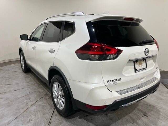 
 2020 Nissan Rogue SV full									