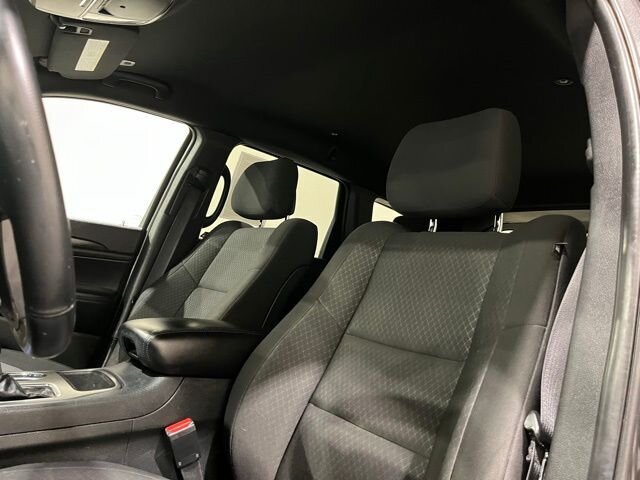 
 2018 Jeep Grand Cherokee Laredo E full									