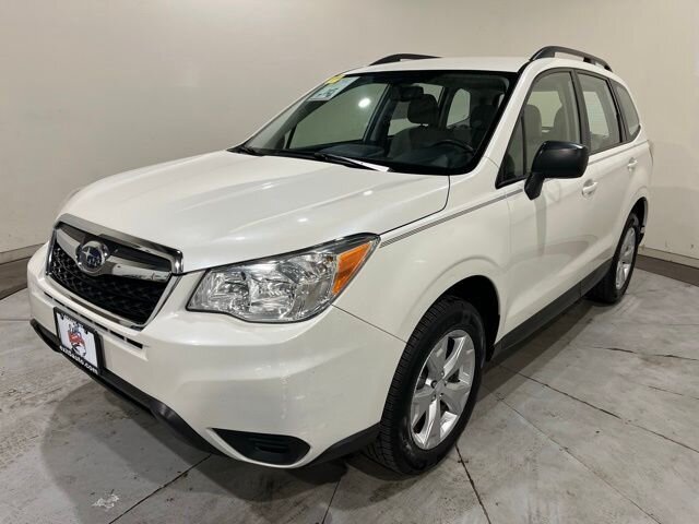 
 2016 Subaru Forester 2.5i full									
