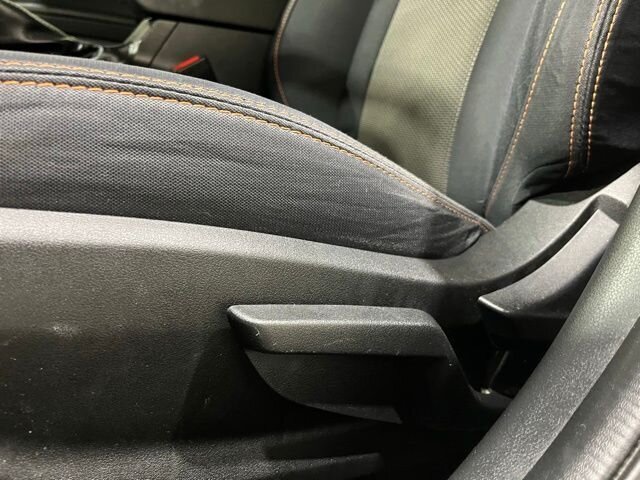 
 2019 Subaru Crosstrek 2.0i Premium full									