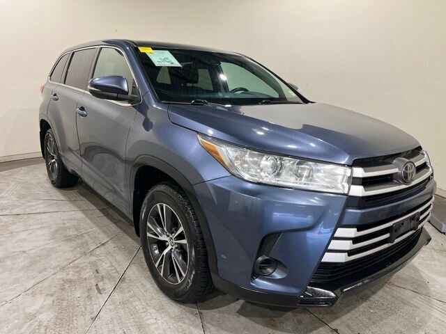 
 2018 Toyota Highlander LE full									