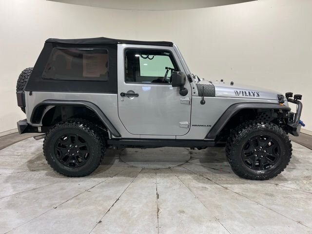 
 2017 Jeep Wrangler Willys Wheeler full									