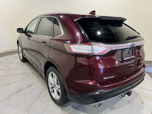 
 2017 Ford Edge Titanium full									
