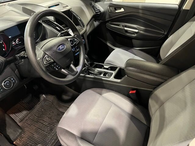 
 2018 Ford Escape SE full									