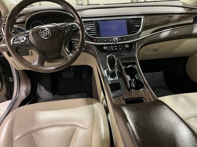 
 2017 Buick LaCrosse Preferred full									