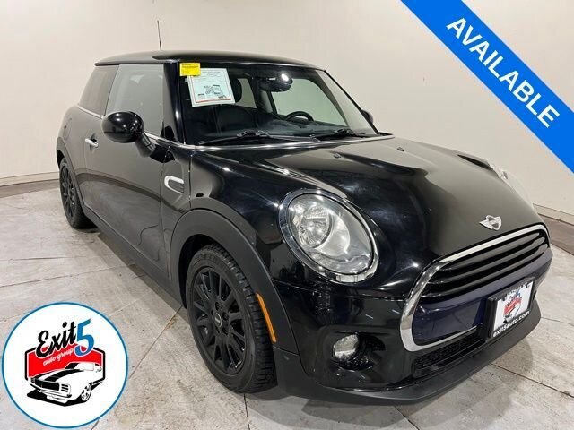 2017 MINI Cooper 3-door Base