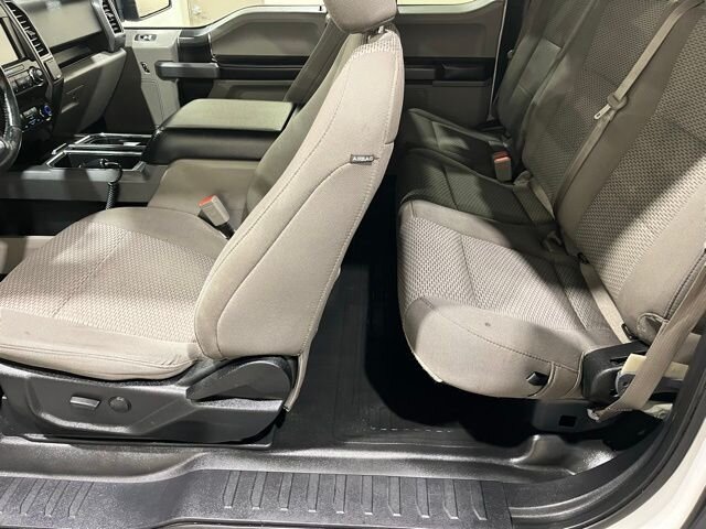 
 2019 Ford F-150 XLT full									