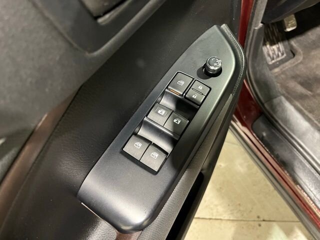 
 2018 Toyota Highlander LE full									