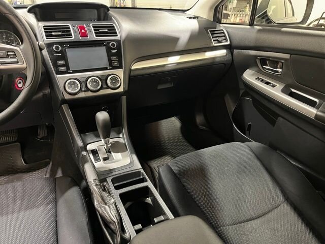 
 2015 Subaru Impreza 2.0i Premium full									