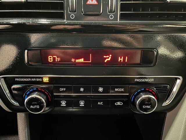 
 2016 Kia Optima EX full									