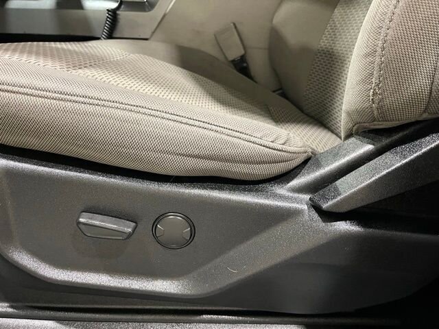 
 2019 Ford F-150 XLT full									