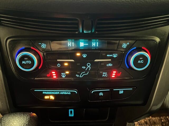 
 2018 Ford Escape SE full									