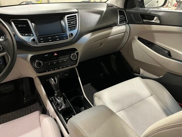 
 2018 Hyundai TUCSON SEL full									