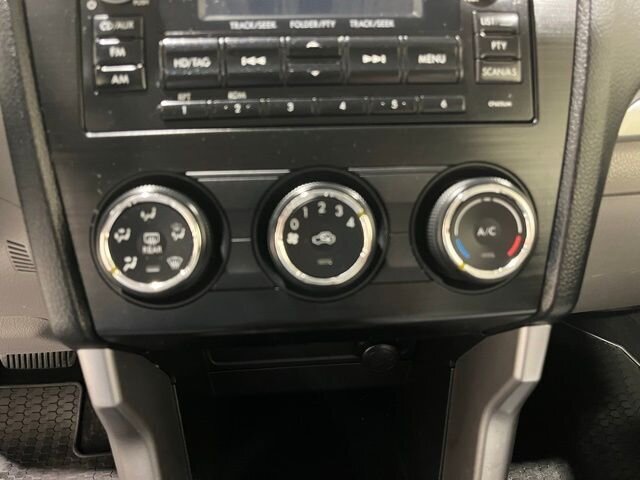 
 2014 Subaru Forester 2.5i Premium full									