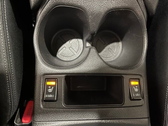 
 2020 Nissan Rogue SV full									