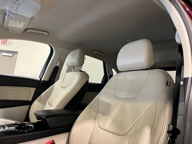 
 2017 Ford Edge Titanium full									