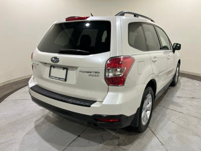 
 2014 Subaru Forester 2.5i Premium full									