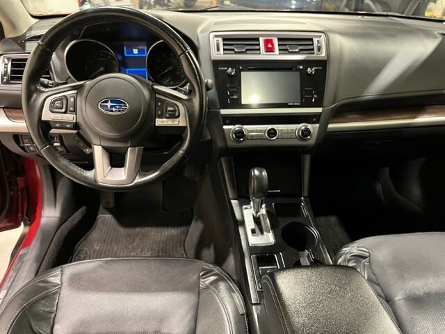 
 2016 Subaru Outback 2.5i Limited full									