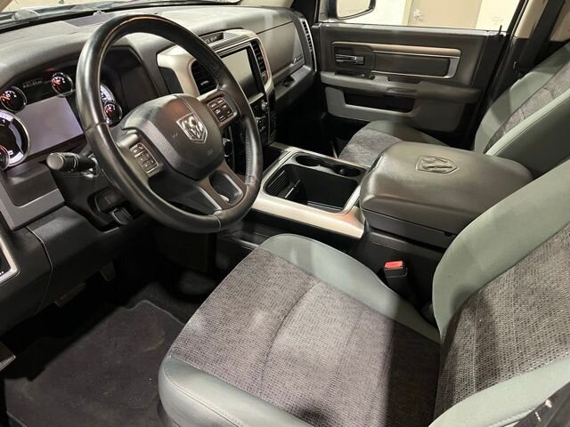 
 2016 RAM 1500 Big Horn full									